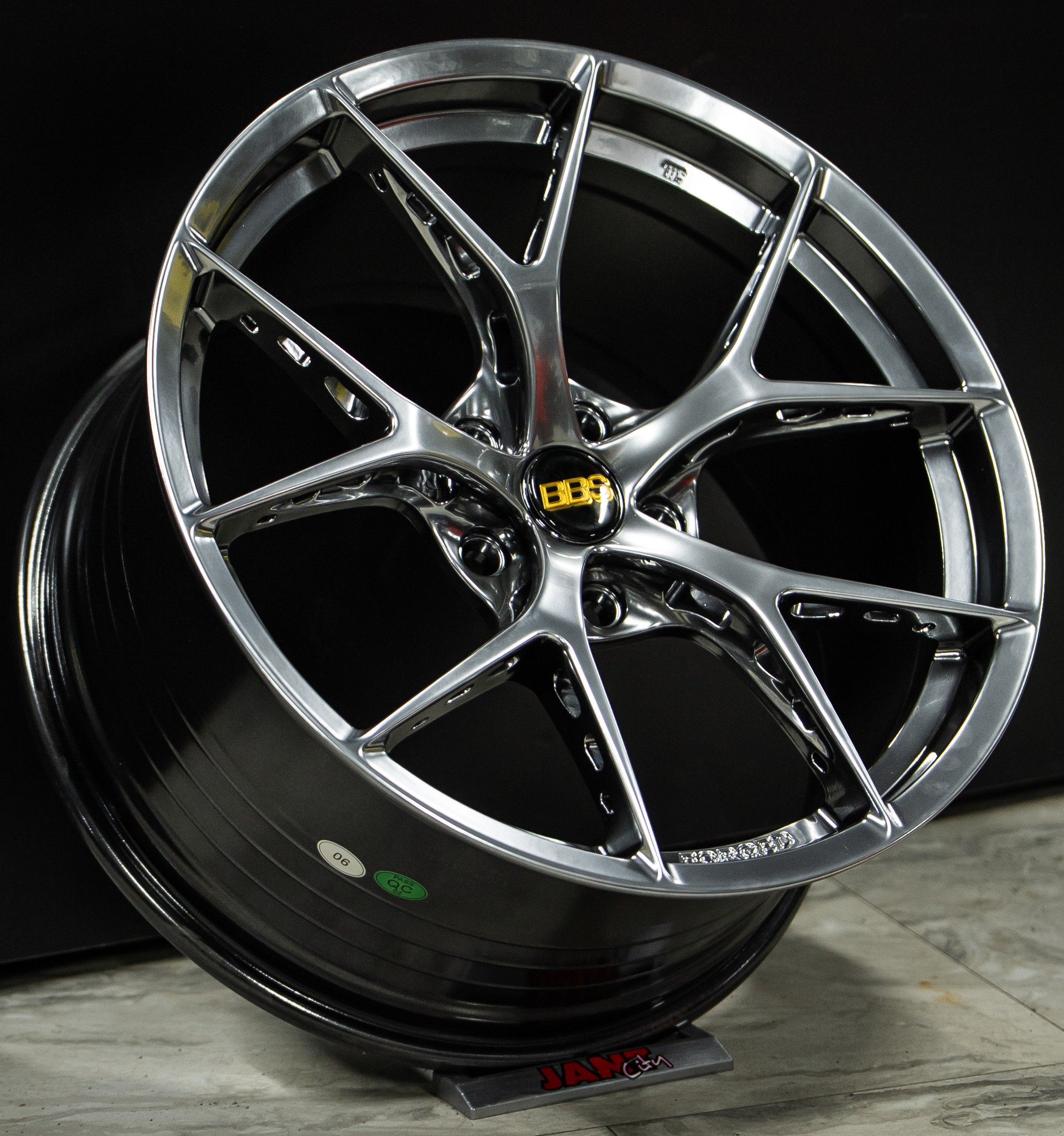 CTY-5733 9,5X19 5X120 ET37 72,56 HYPER BLACK